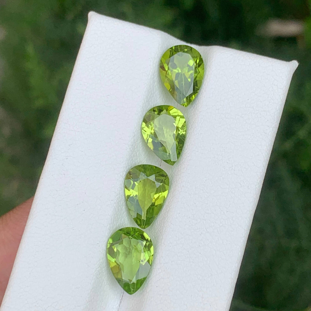 7.95 Carat Green Peridot Set