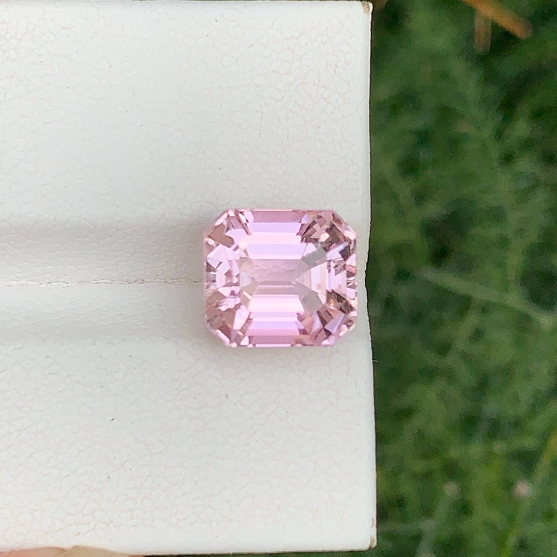 6.90 Carat Natural Pink Kunzite