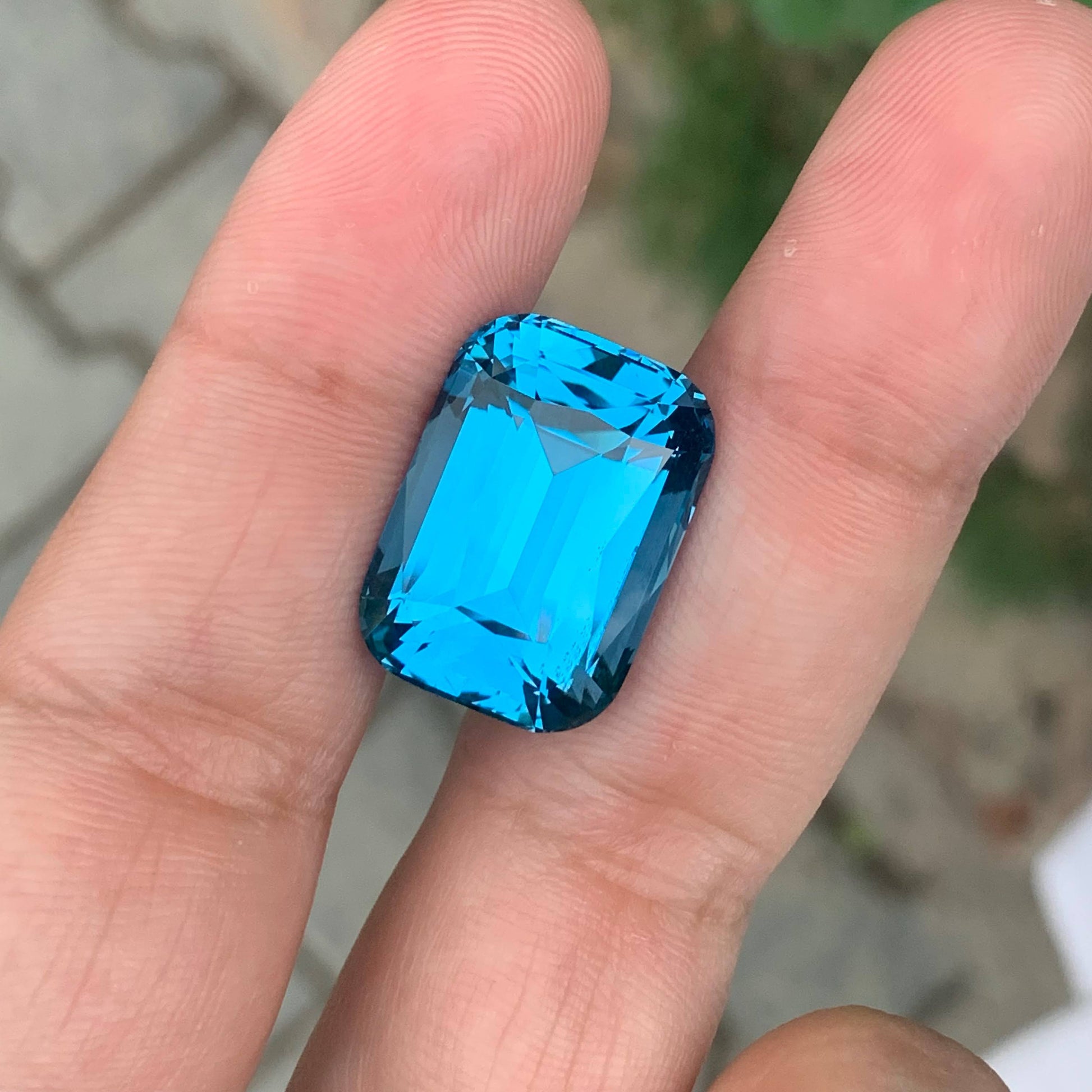 39.85 Carats Swiss Blue Topaz