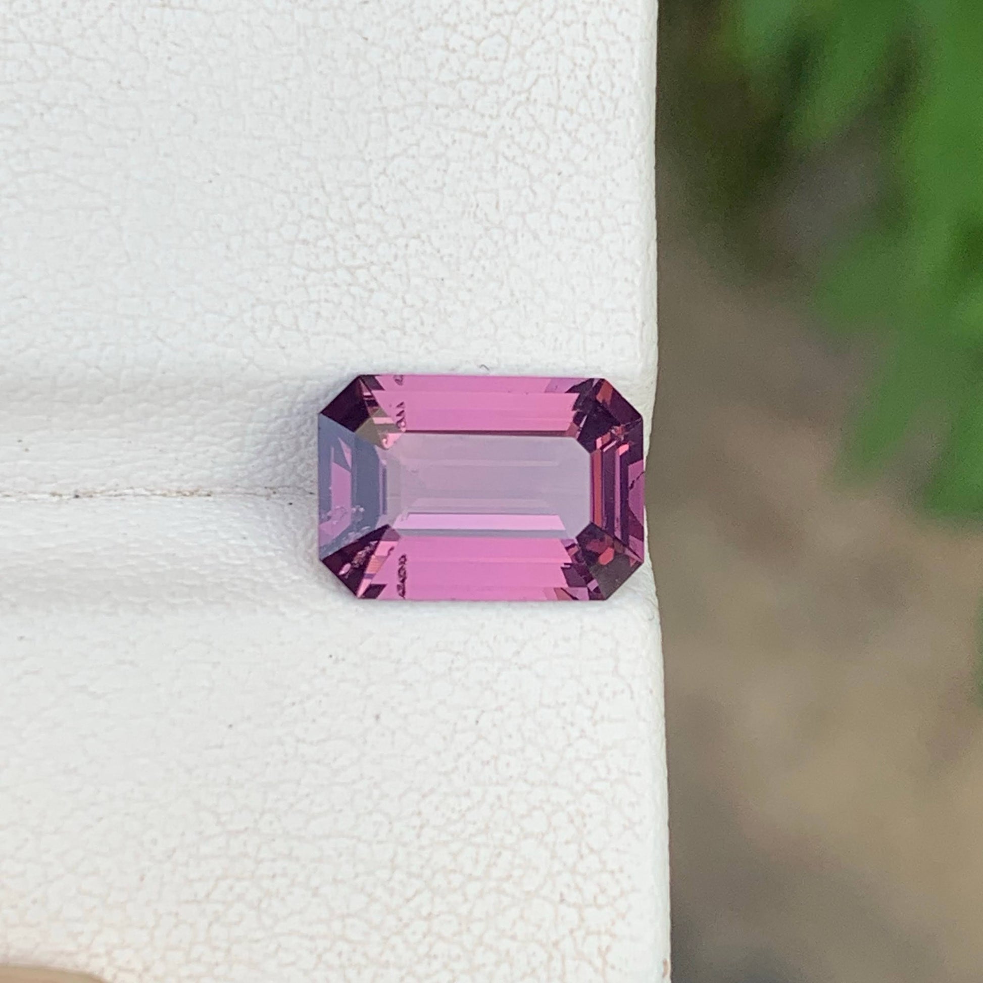 3.25 Carats Purplish Pink Spinel