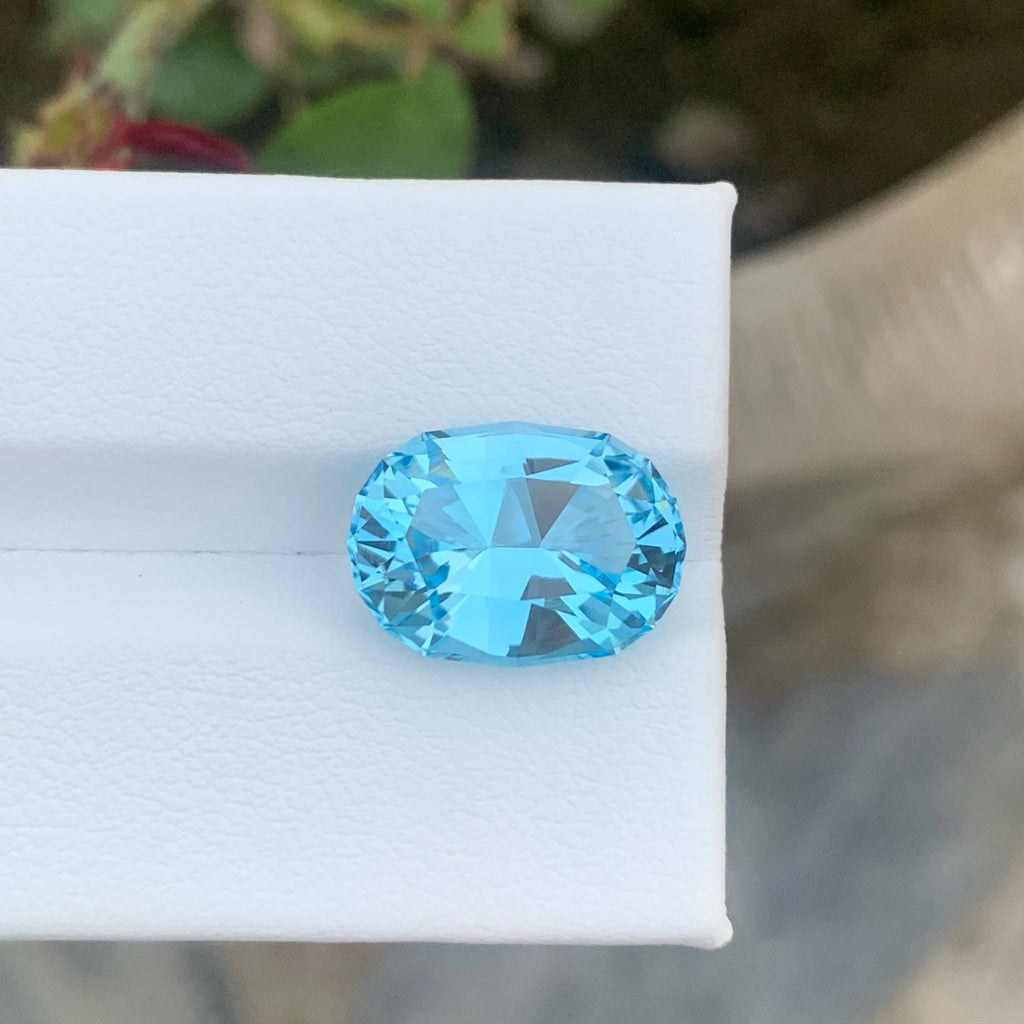 8.30 Carat Natural Loose Sky Blue Color Topaz Oval Fancy Cut African Gemstone