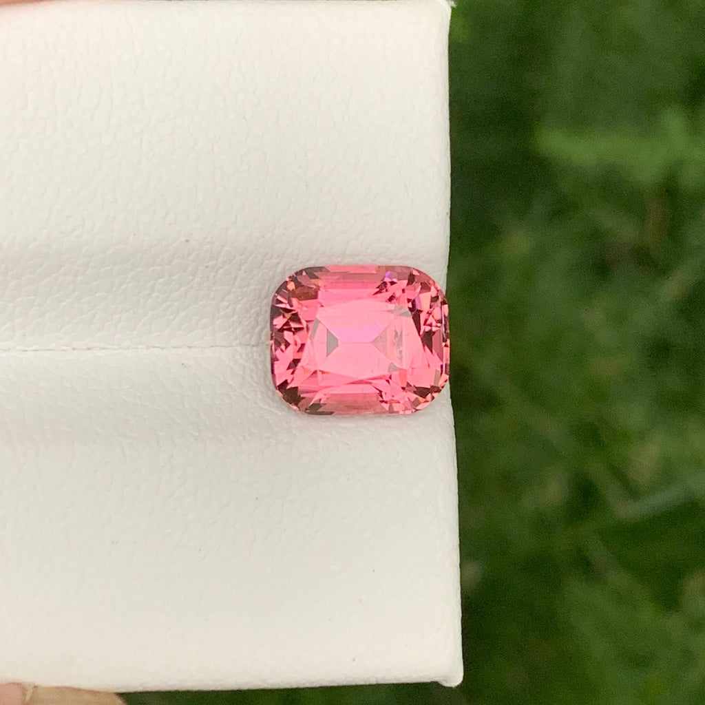 3.05 Carats Hot Pink Tourmaline