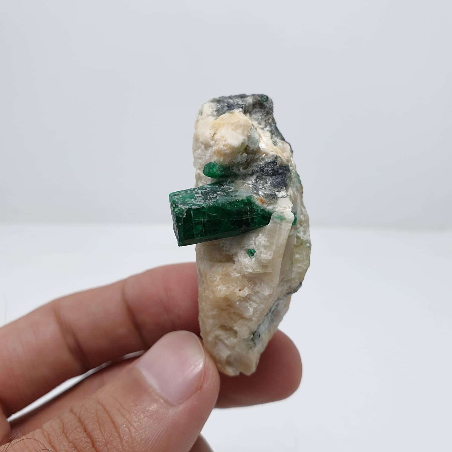 Elongated Focal Gem Emerald Crystal Nicely Positioned on Creamy White Calcite