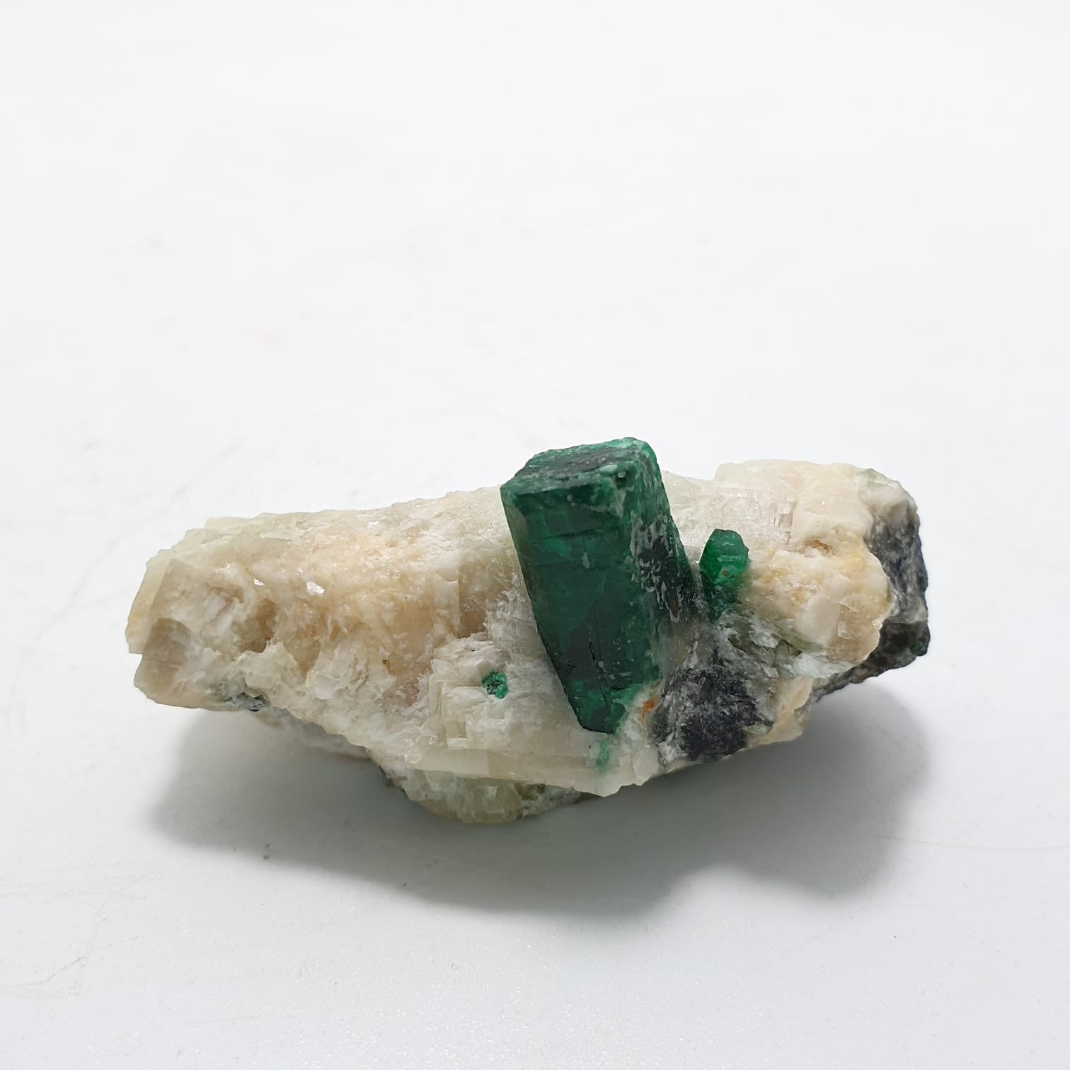 Elongated Focal Gem Emerald Crystal Nicely Positioned on Creamy White Calcite
