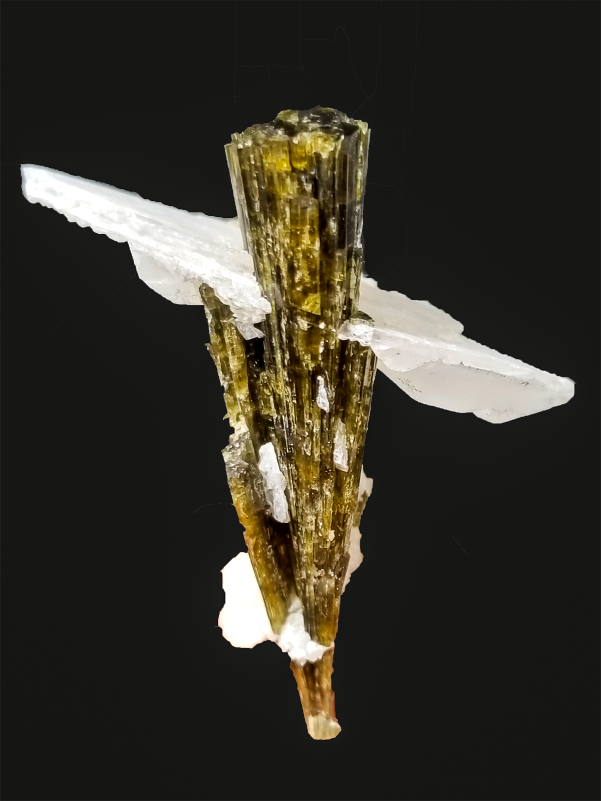 15 Grams Beautiful Green Epidote Crystal with Unusual Calcite Cap