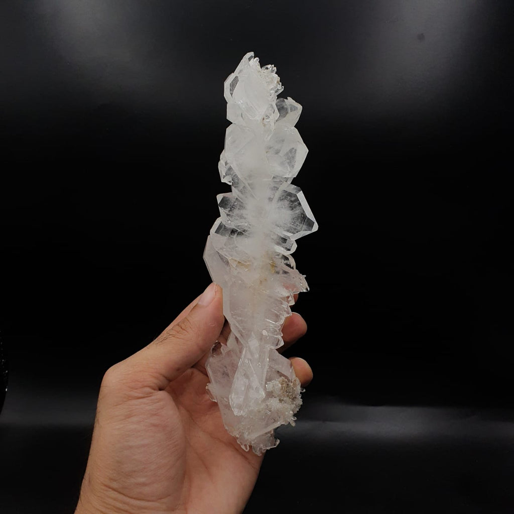 Gorgeous and Sculptural Stacking of Faden Quartz Crystals