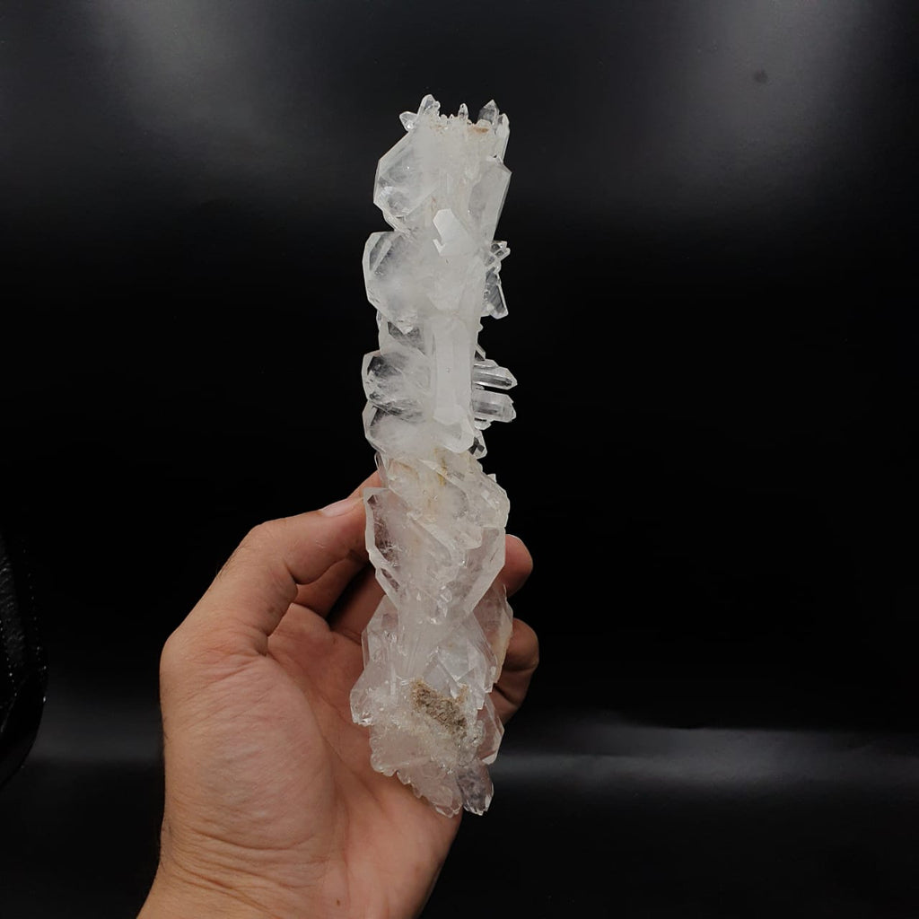 Gorgeous and Sculptural Stacking of Faden Quartz Crystals
