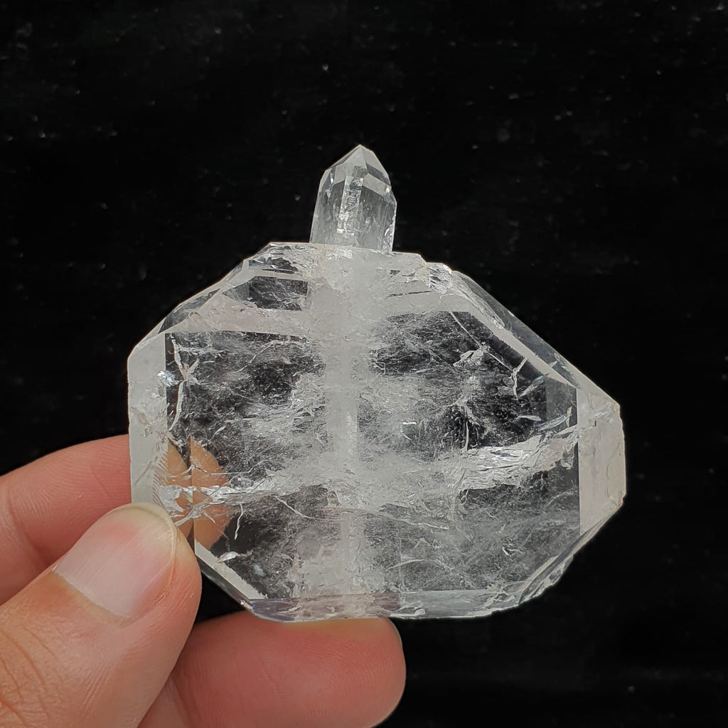 Interesting Crystallography for Faden Quartz with Secondary xl Shooting Upward