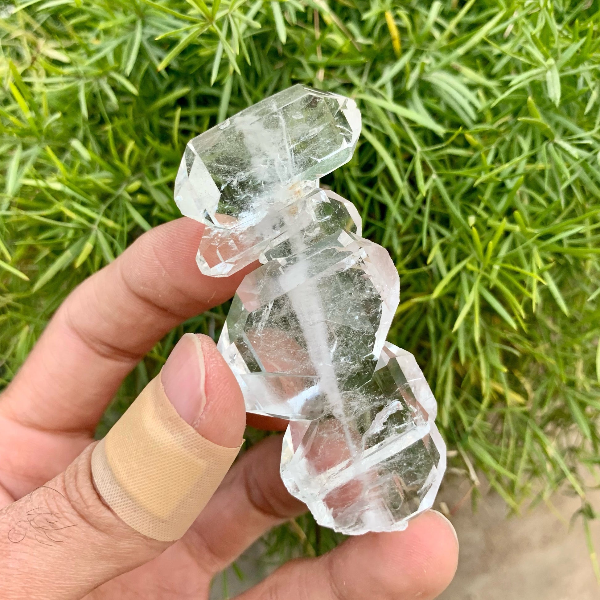 Lovely Staking Of Faden Quartz With Glassy Faces