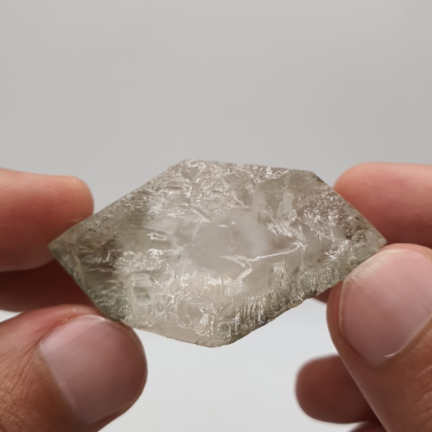 Lovely And Lusterious Gwindel Quartz