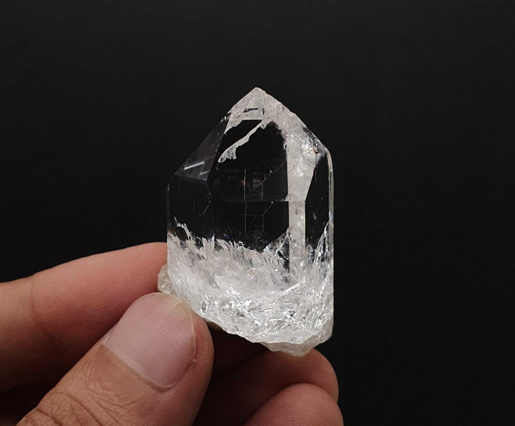 Lusterious Crystal Clear Quartz Mineral