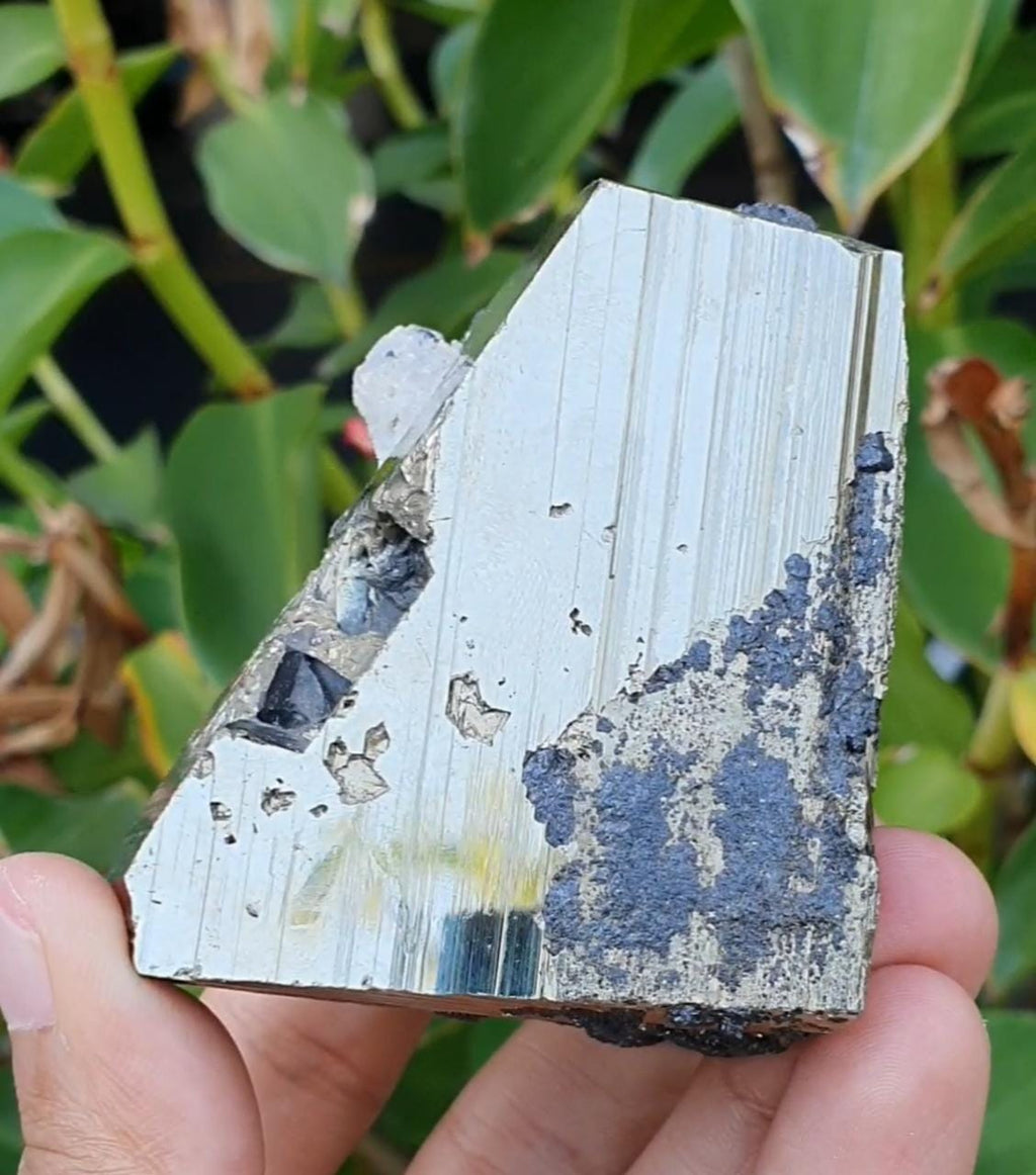 Mixed Cubic Pyritohedral Habit Pyrite with Sphalerite