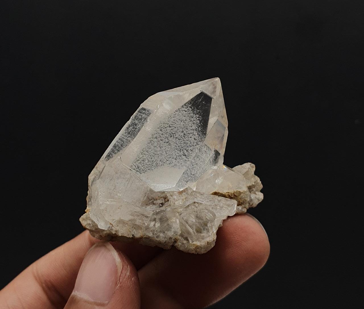 Pointed Terminated lustrous Quartz on Matrix