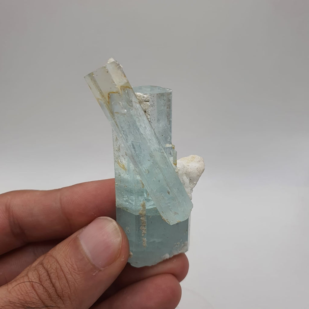 Lovely And Artistic Piece Of Double Terminated Aquamarine With Albite