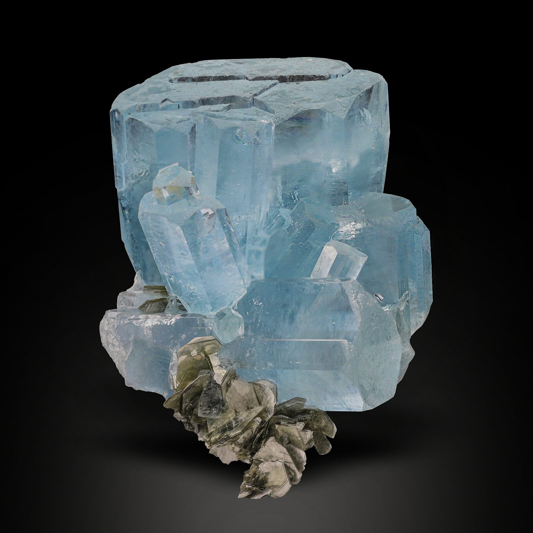 Aquamarine Cluster On Muscovite From Pakistan