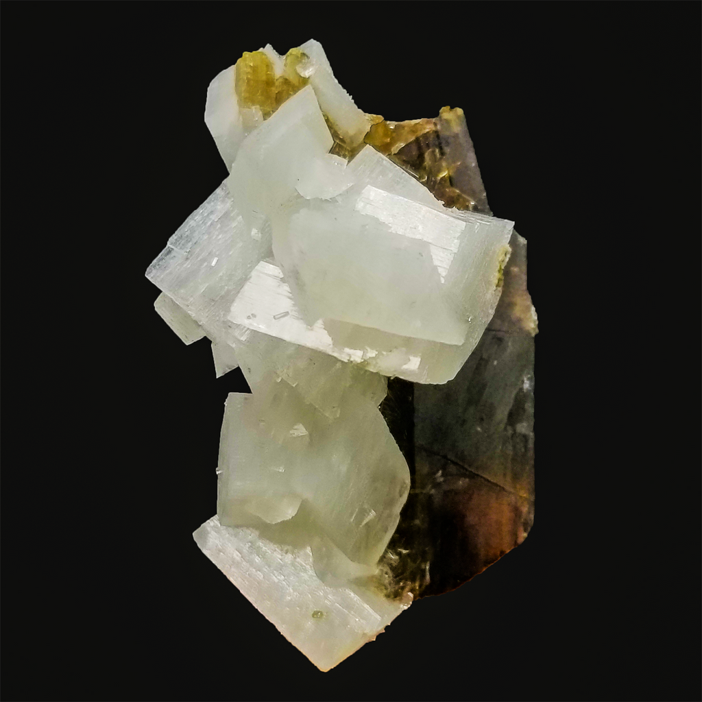 20 Grams Perfect combination of gemmy Axinite crystal with white Adularia
