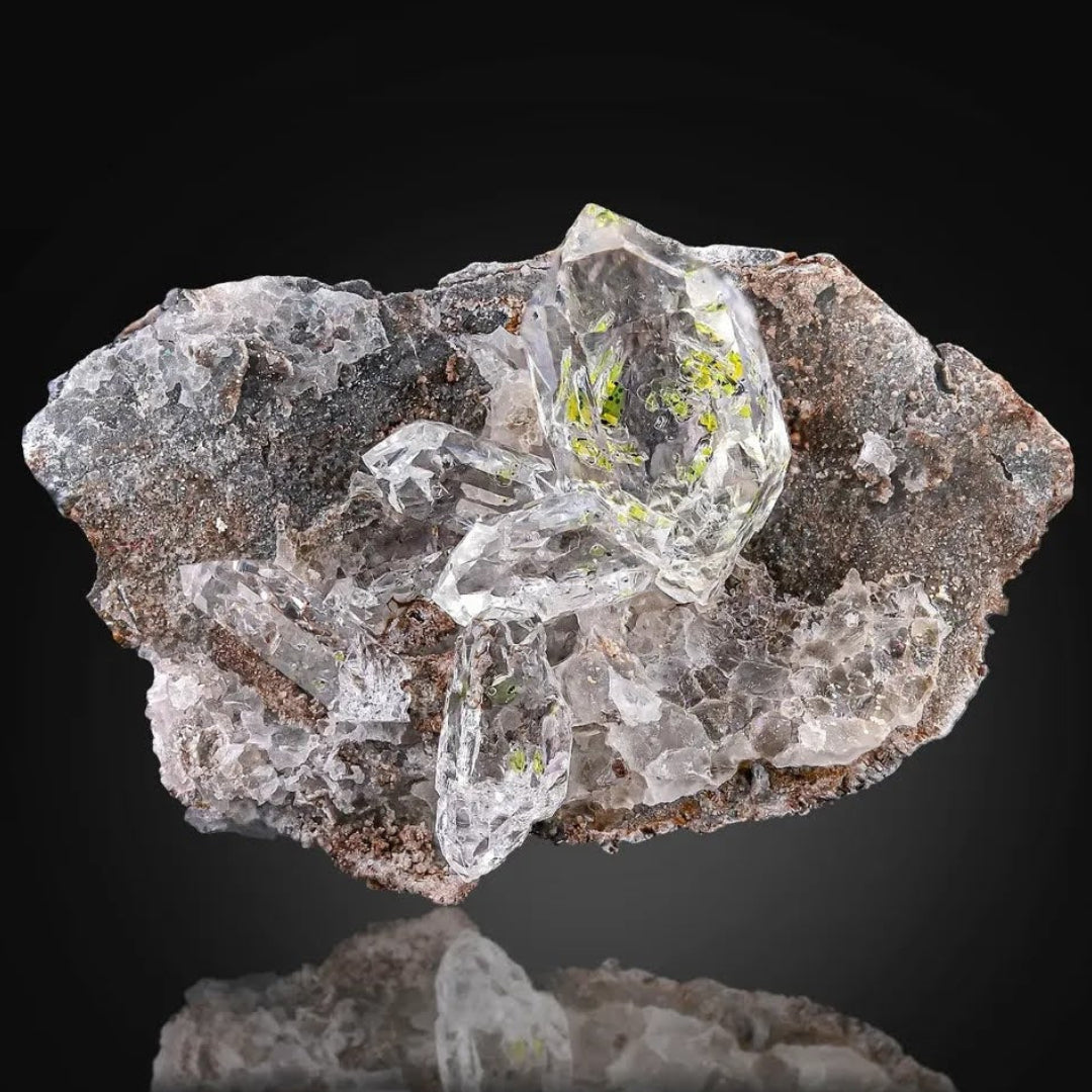 Petroleum Quartz On Calcite