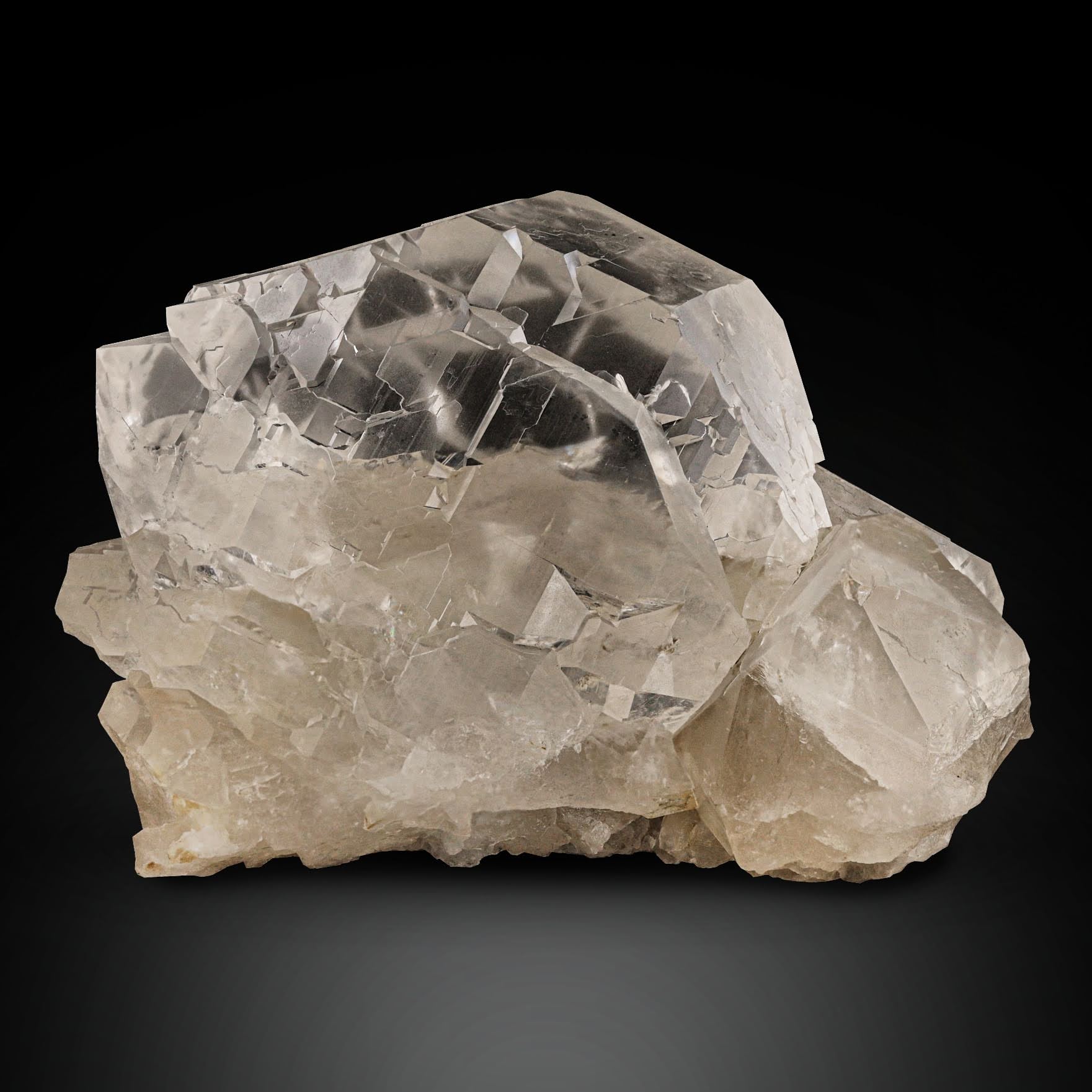Impressive and lustrous huge Gwindel Quartz crystal on Quartz matrix from Pakistan