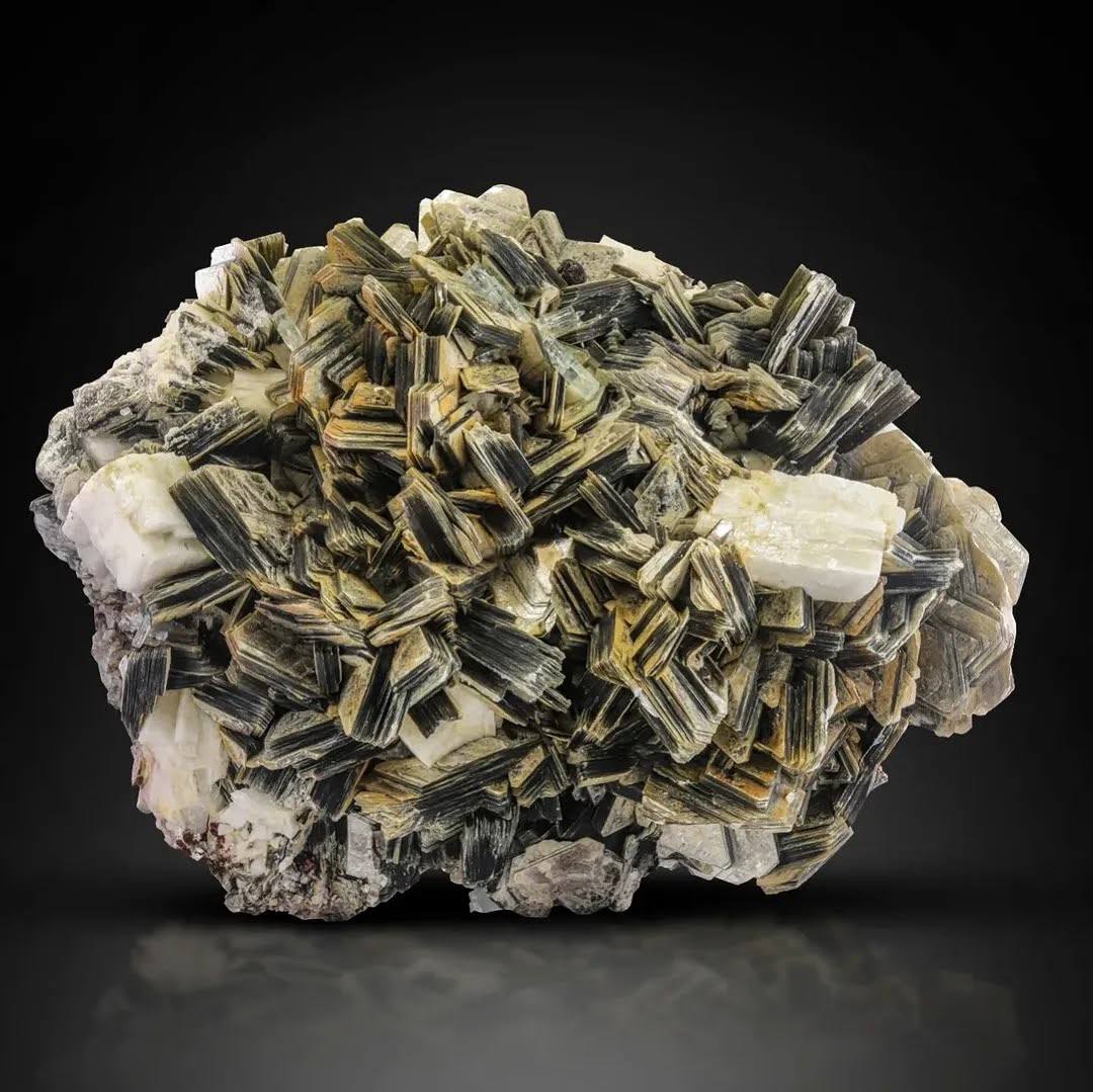 Huge Muscovite Mica cluster with Aquamarine and Garnet from Pakistan