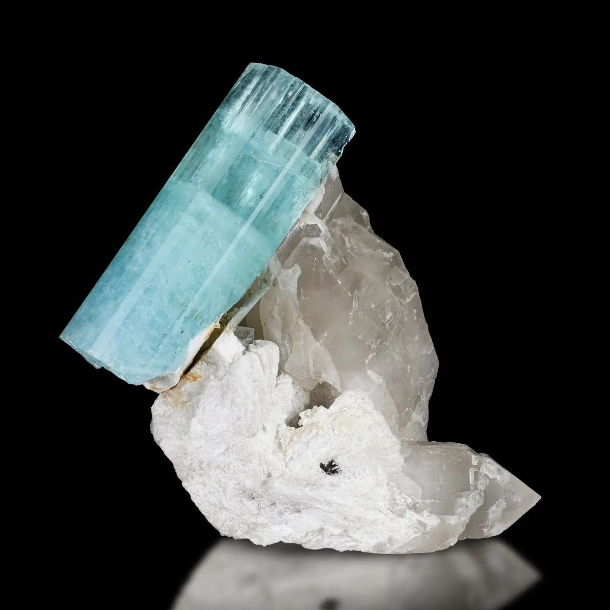 aquamarine-on-quartz-1522g-shigar-valley-skardu-pakistan-shop-now