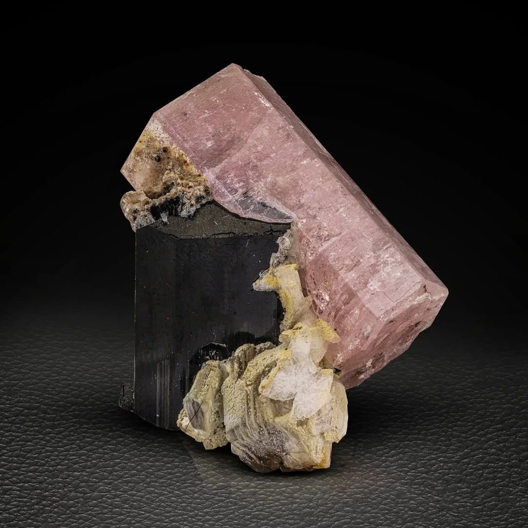 Double Terminated Pink Apatite perched on Schorl with Albite from Pakistan