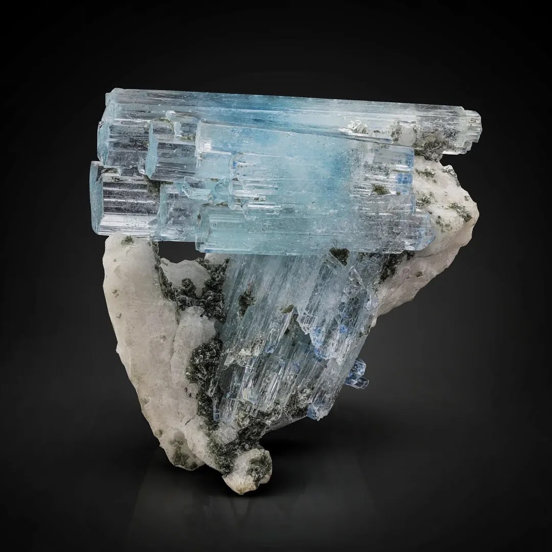 vibrant ink-blue double terminated Aquamarine on Albite from pakistan