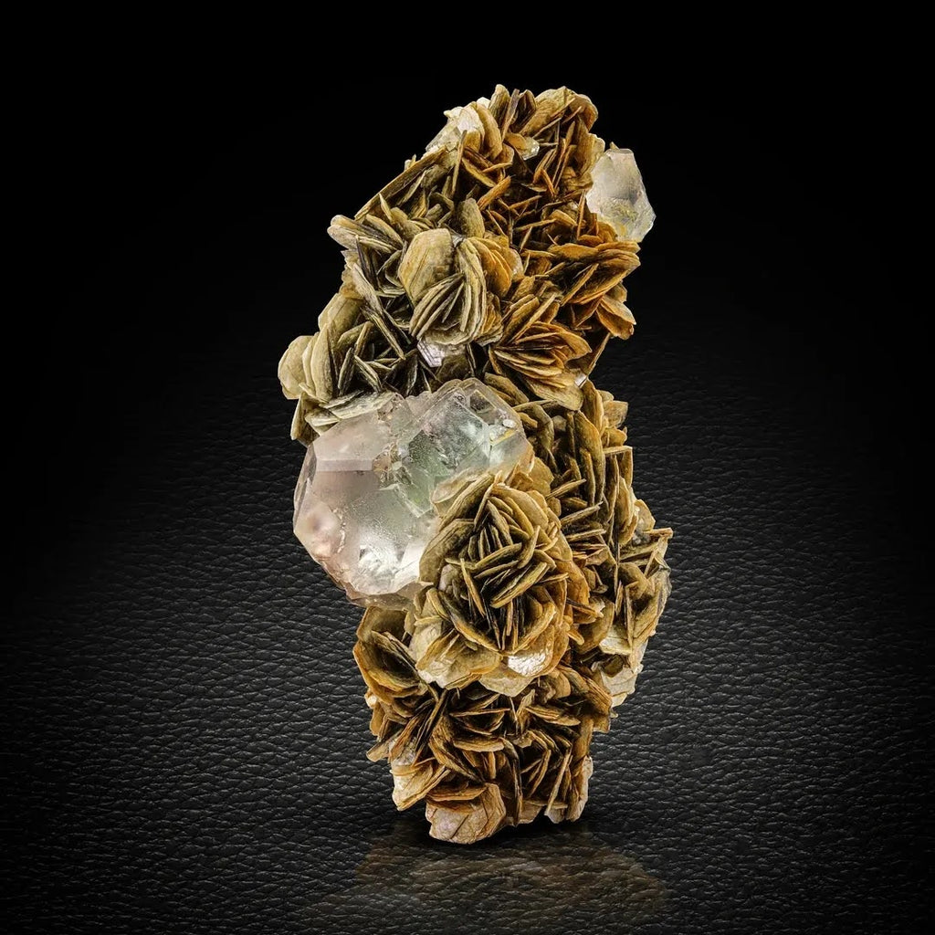 Fluorite Crystal on Muscovite with Excellent Transparency from Pakistan