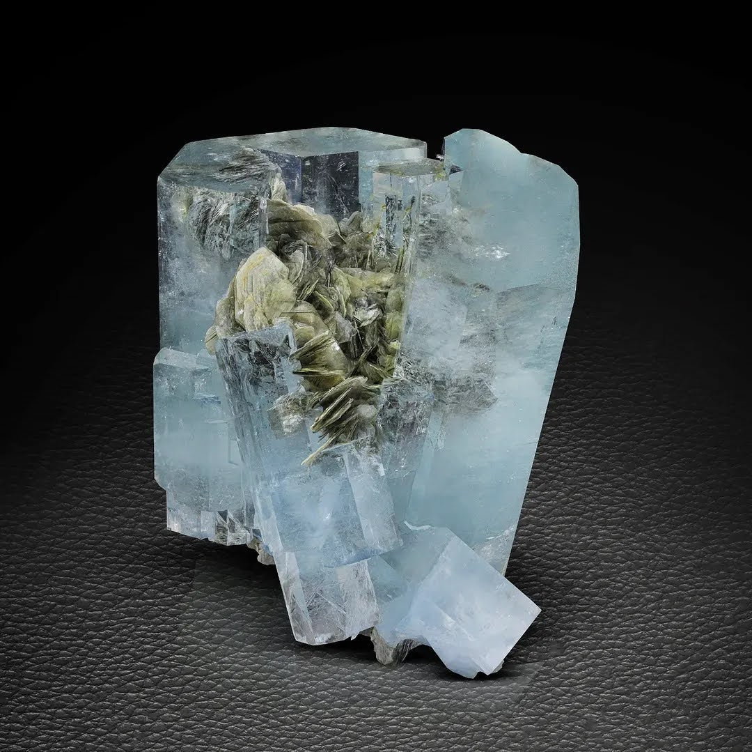Fatty Aggregate of Aquamarine Crystals with Muscovite From Pakistan