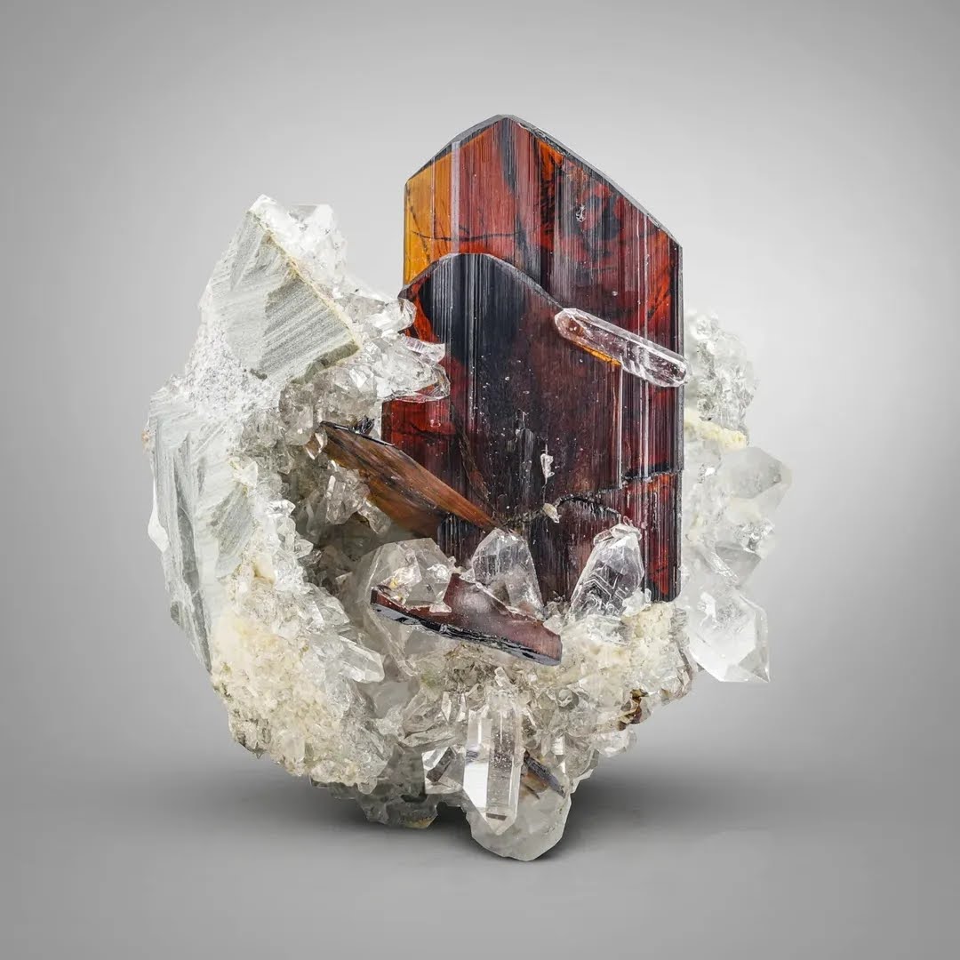 Combination of Sharp Saturated Red Brookite Crystal with Quartz from Pakistan