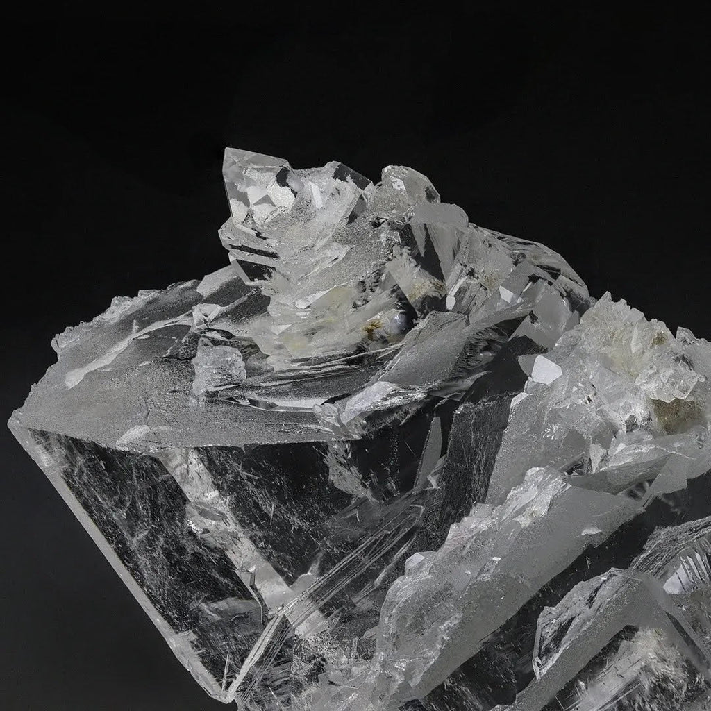 Etched Terminated Quartz with Byssolite Inclusion from Pakistan