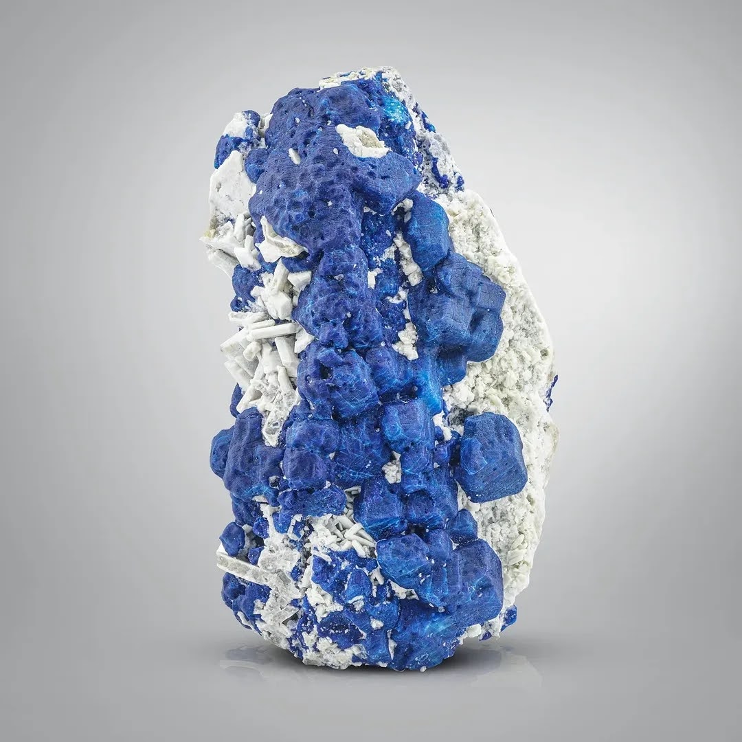 Blue Isometric Lazurite Crystals on Snowy White Calcite from Afghanistan