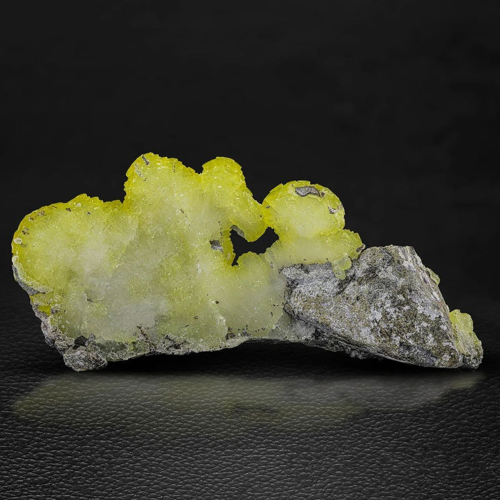 Lemon-Yellow Botryoidal Brucite Crystals on Chromite Matrix from Pakistan
