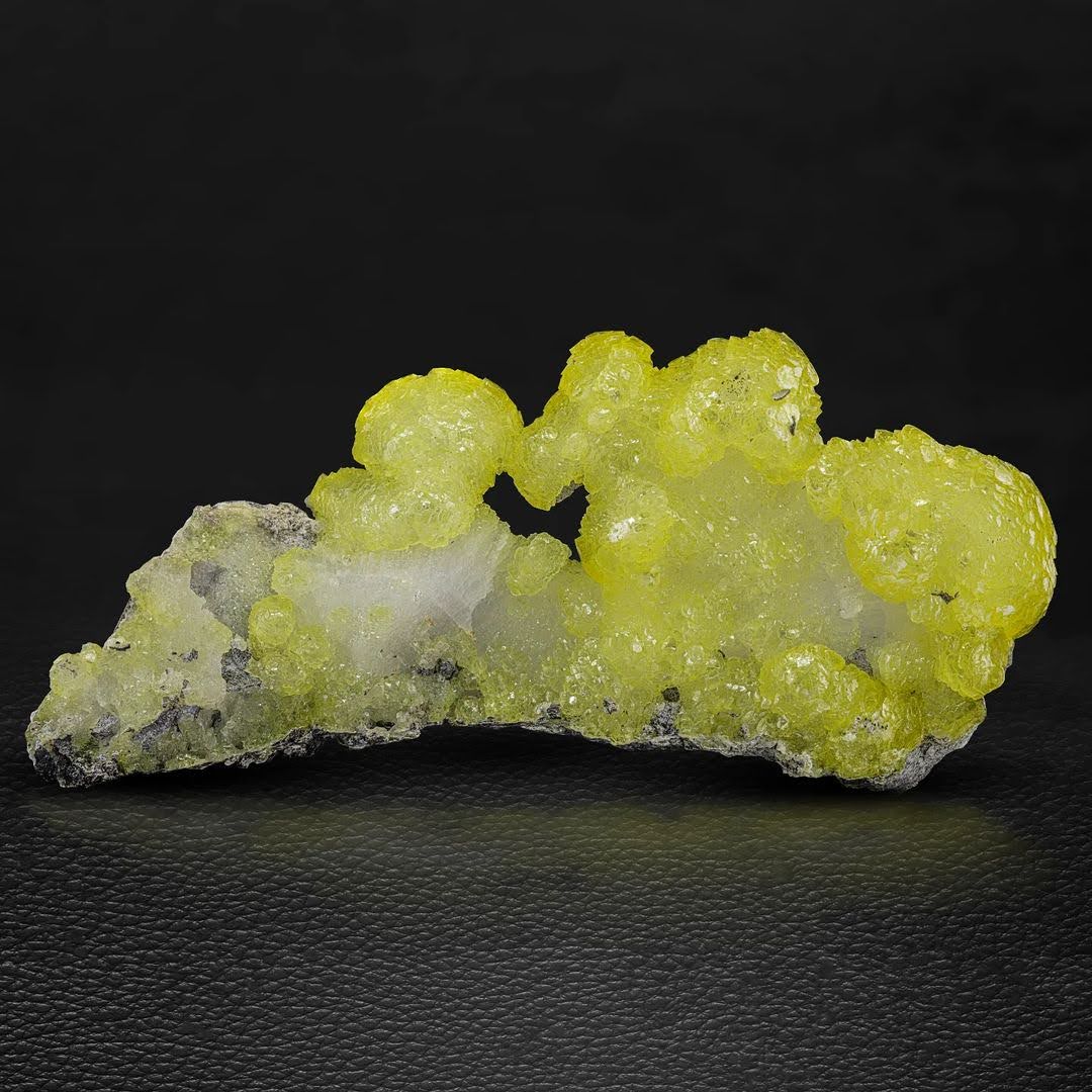 Lemon-Yellow Botryoidal Brucite Crystals on Chromite Matrix from Pakistan