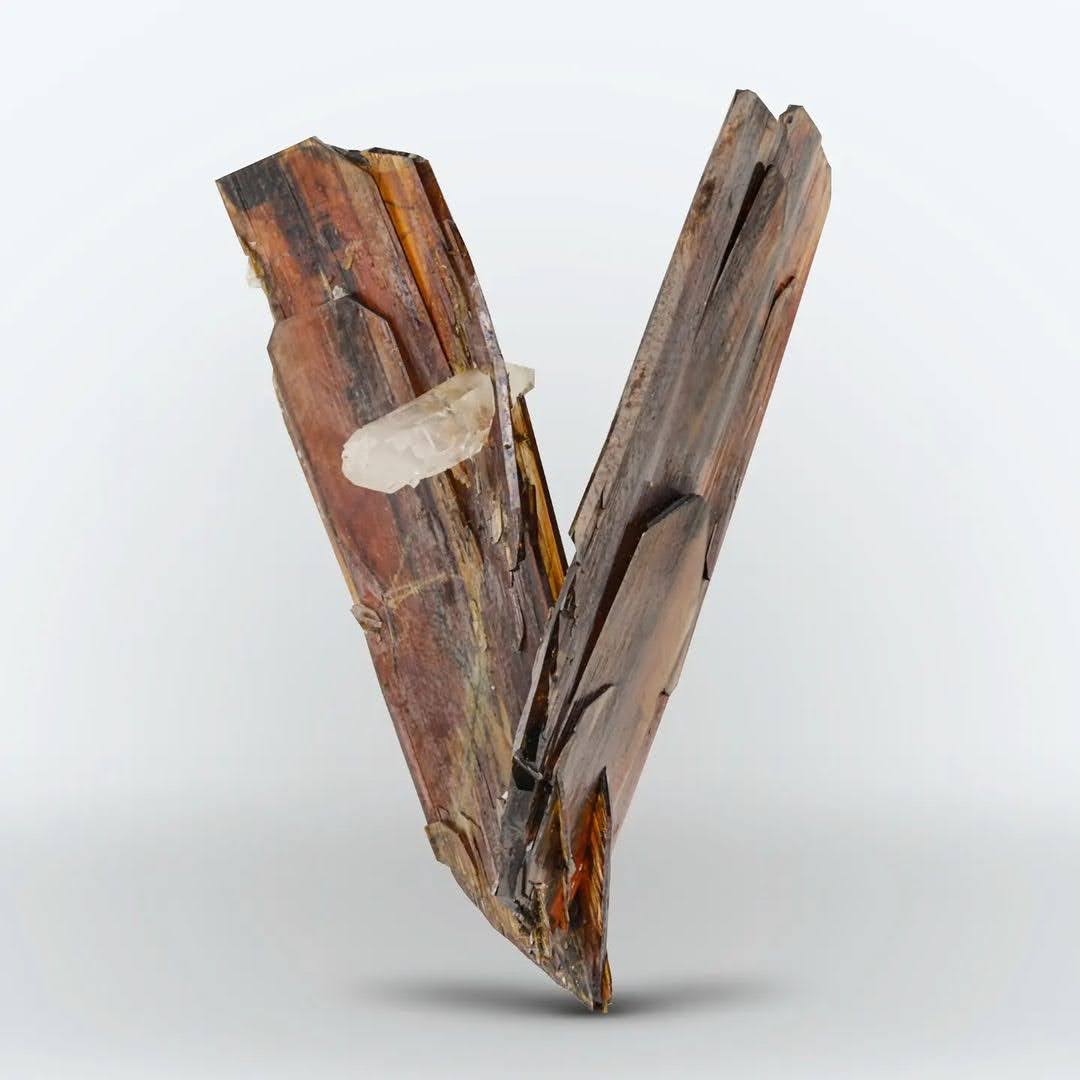 V-shaped couple of Brookite crystals with Quartz from Pakistan