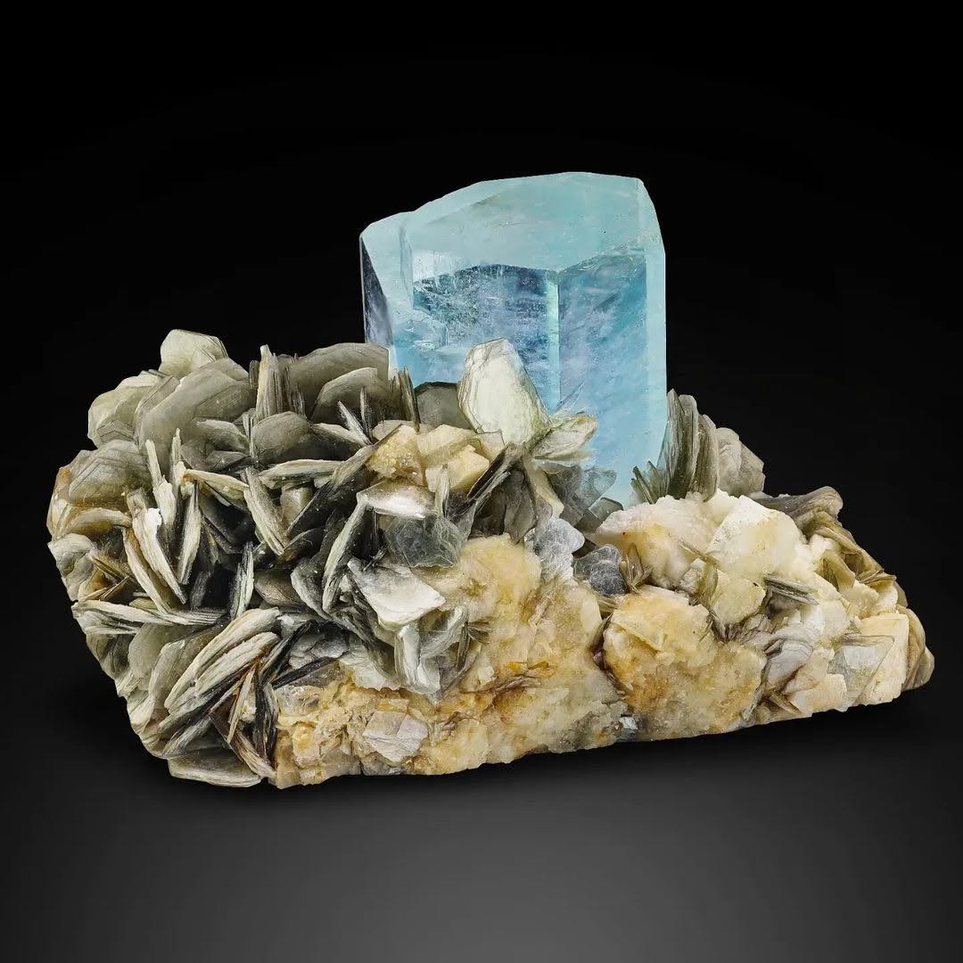 Aquamarine Crystals Nicely Positioned on Muscovite From Pakistan