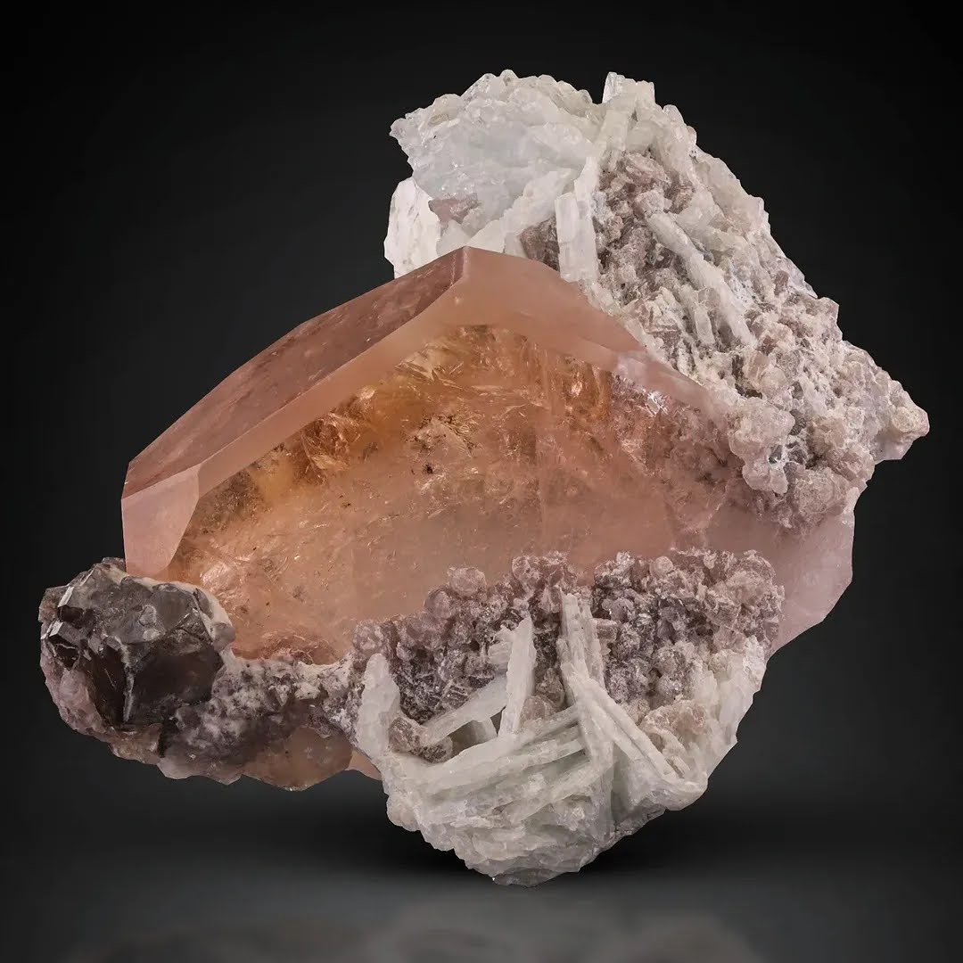 Pinkish-Peach Color Morganite Crystal on Cleavelandite from Afghanistan