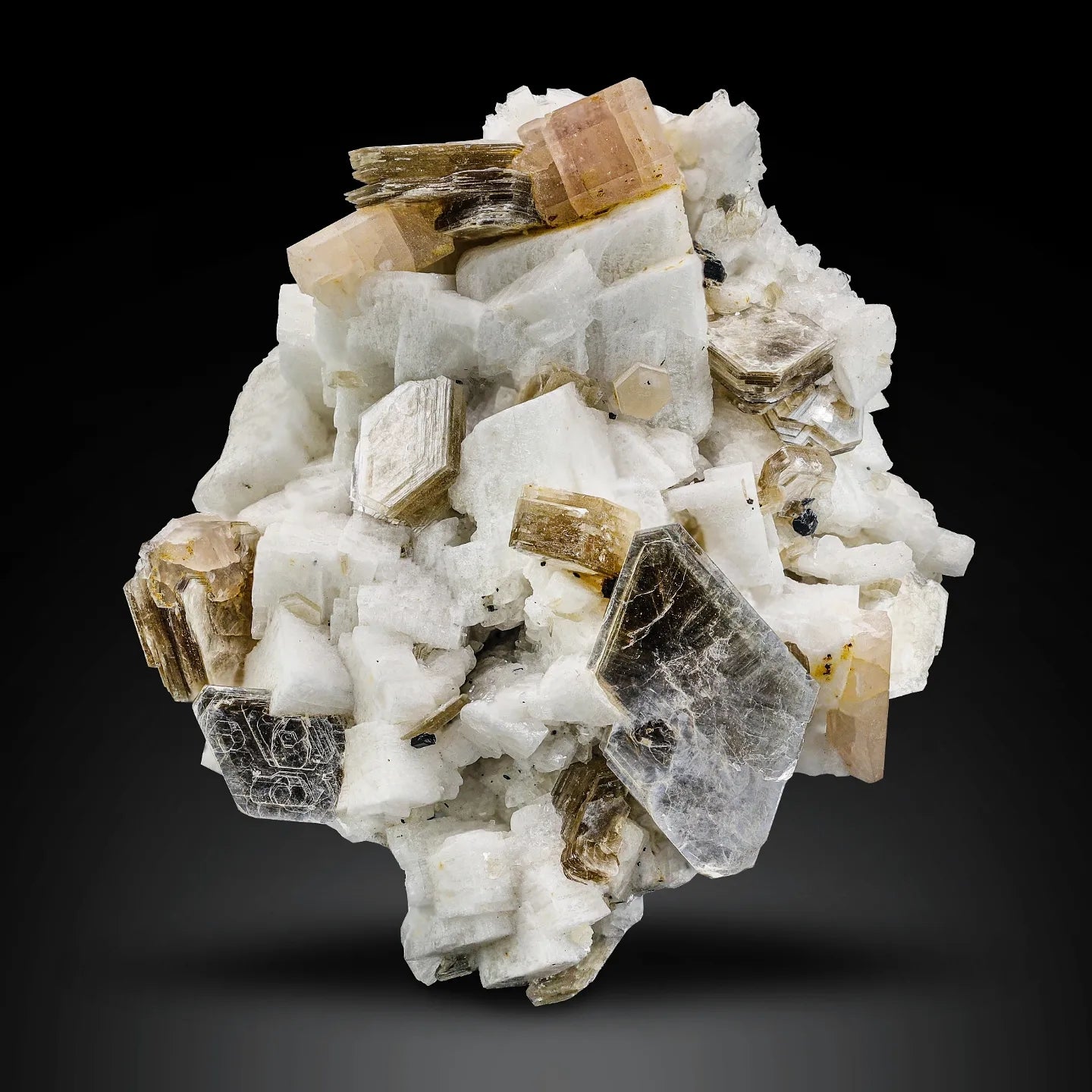 Fluorescent Apatite crystals on Microcline with Muscovite from Pakistan