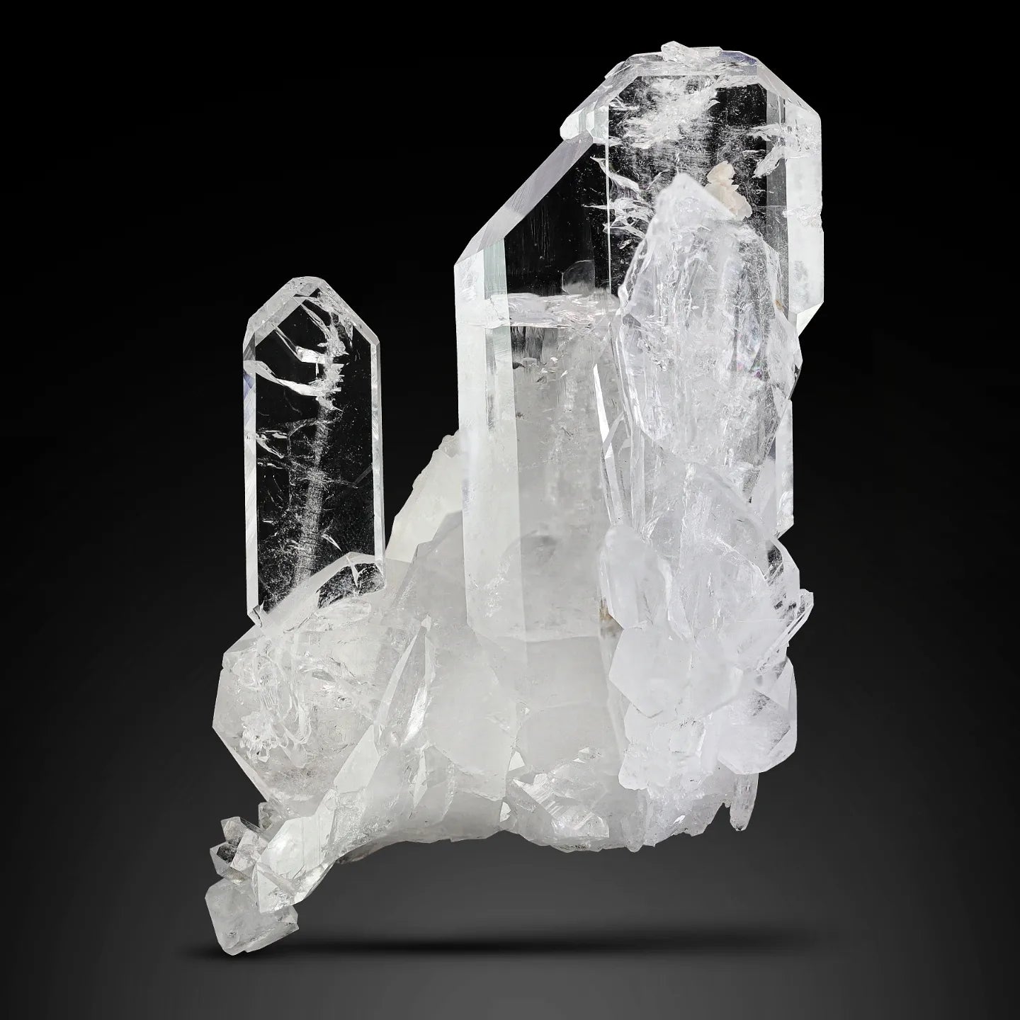 Artistic Formation of Tabular Faden Quartz Crystals from Pakistan