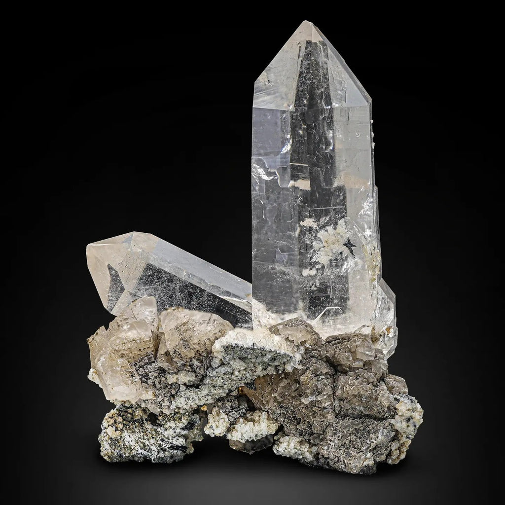 Pointed Couple of Quartz Crystals on Calcite
