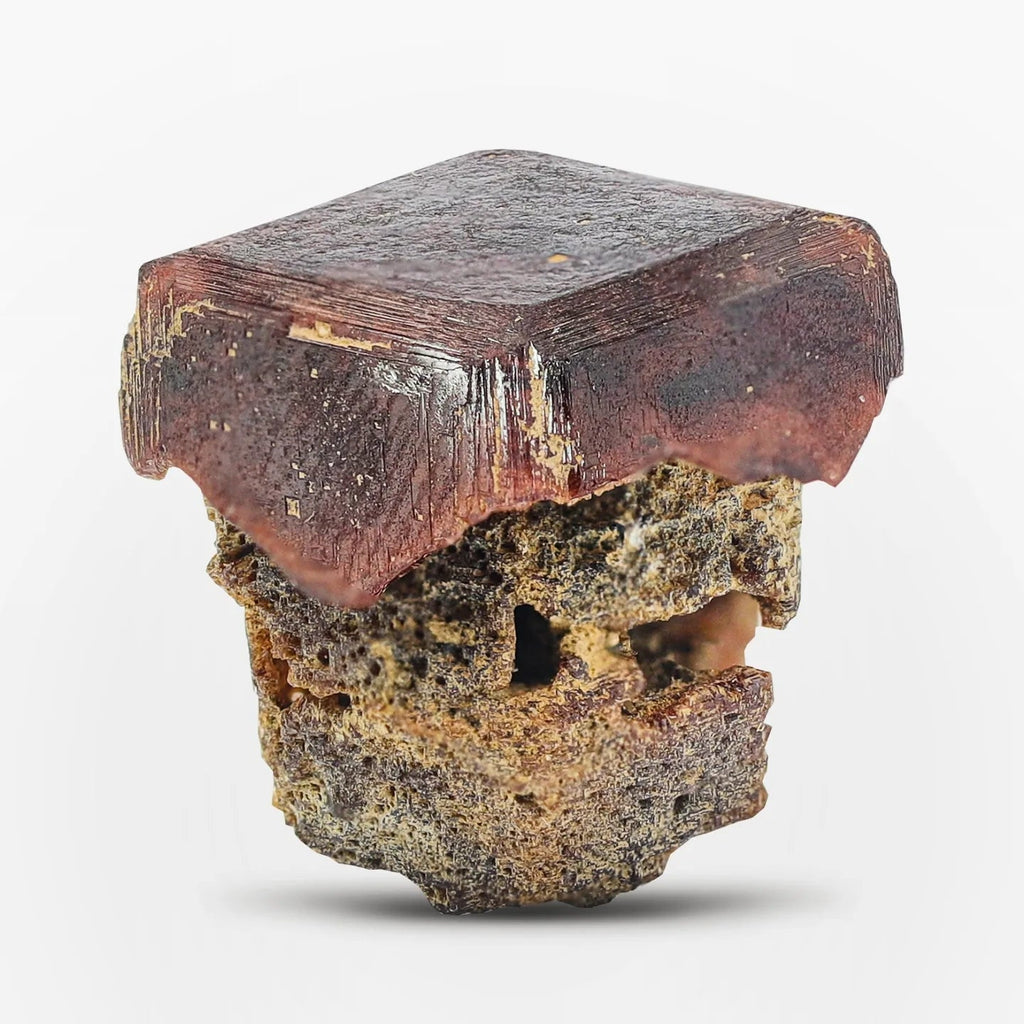 Interesting crystallography for Scepter Spessartite Garnet from Pakistan