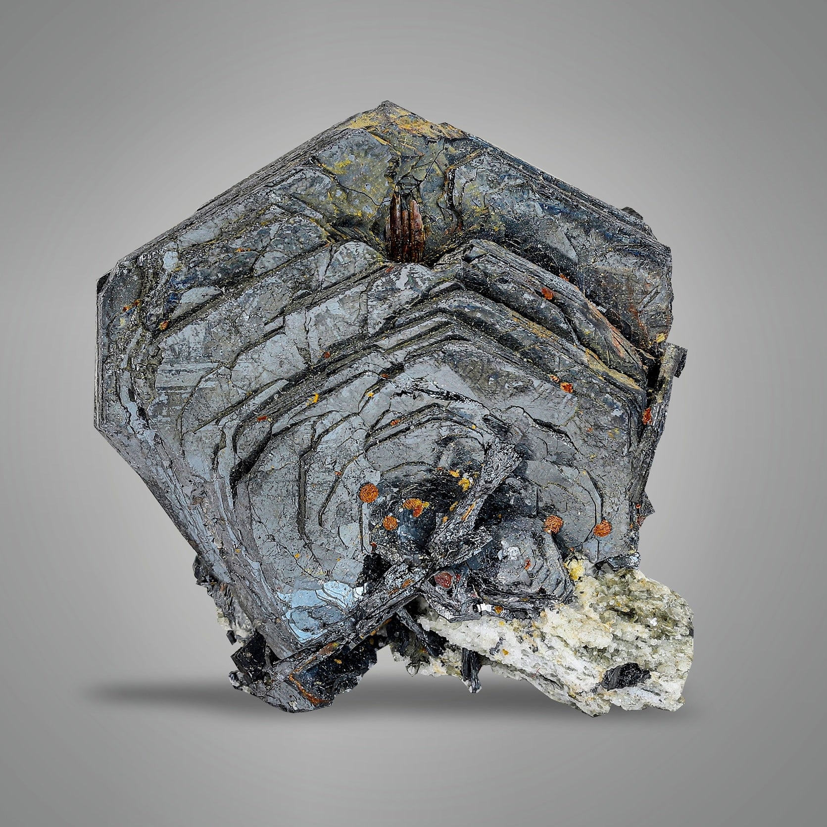 Gorgeous Hematite rosé crystals with Siderite on Albite from Skardu, Pakistan