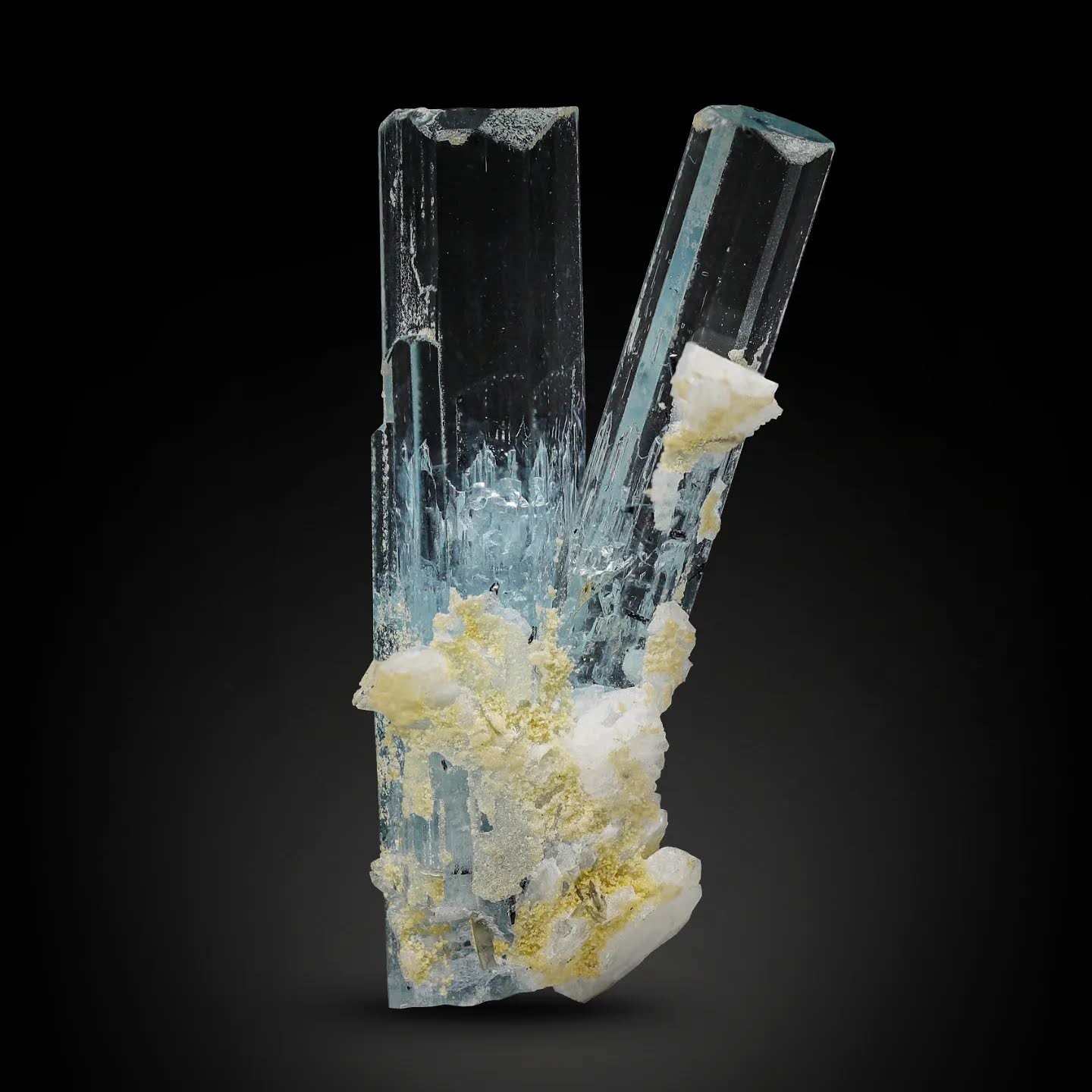 Twin Aquamarine Crystals With Albite From Pakistan