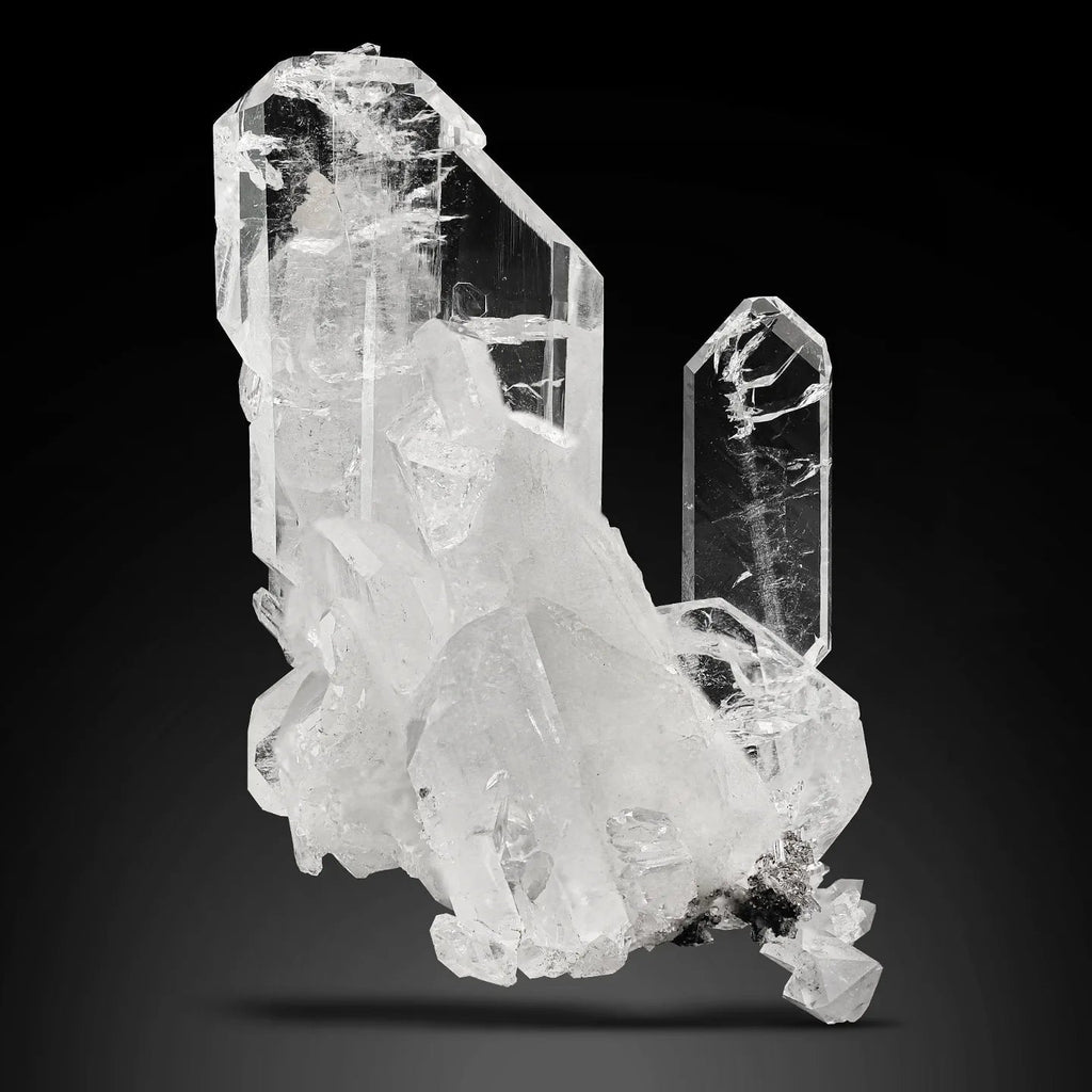 Artistic Formation of Tabular Faden Quartz Crystals from Pakistan