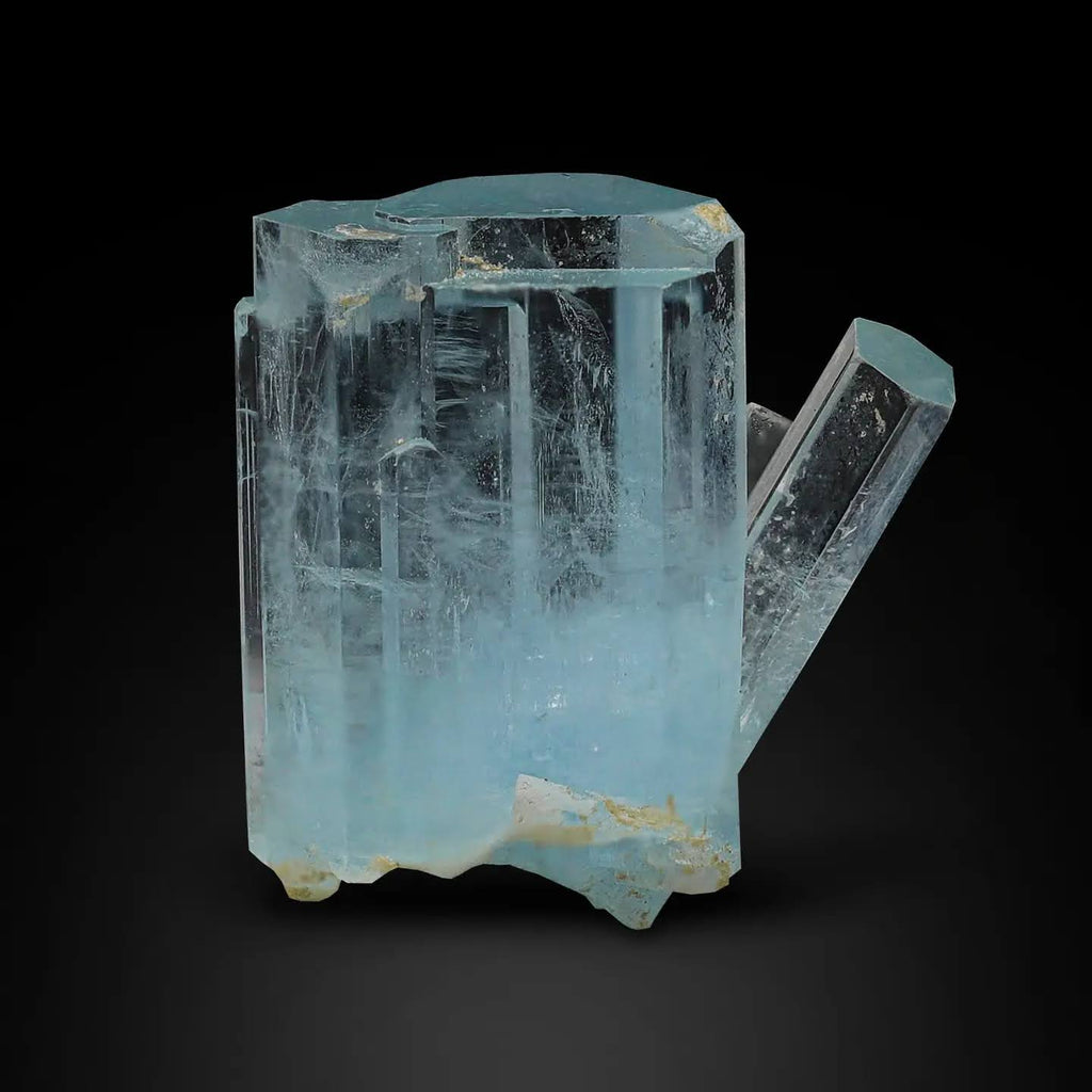 Blue Aquamarine With Perfect Side Crystals From Pakistan